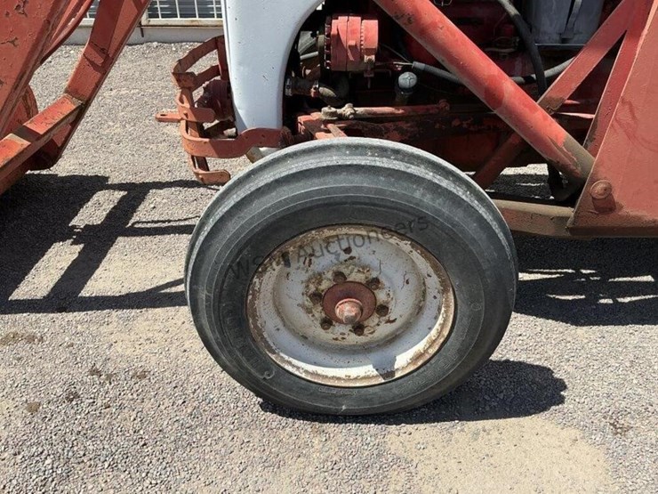 ford-8n-image-11