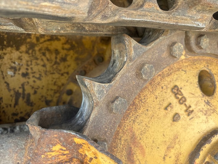 caterpillar-d5c-xl-image-53