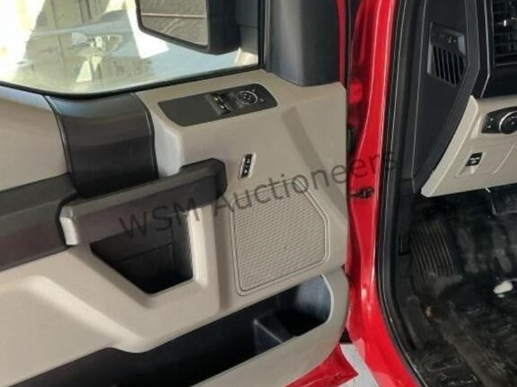 2019-ford-f150-image-24