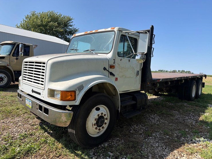 1995-international-4900-image-1