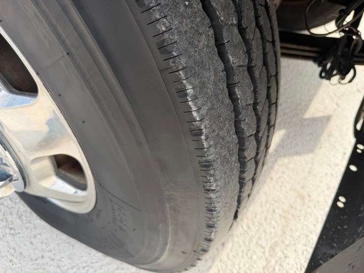 2016-kenworth-w900l-image-75