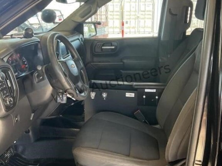 2021-chevrolet-silverado-1500-image-26