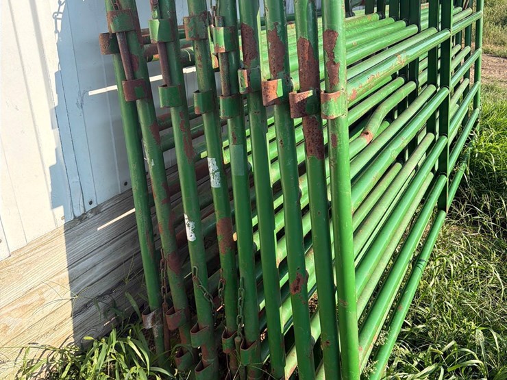 9-10ft-corral-panels-image-2