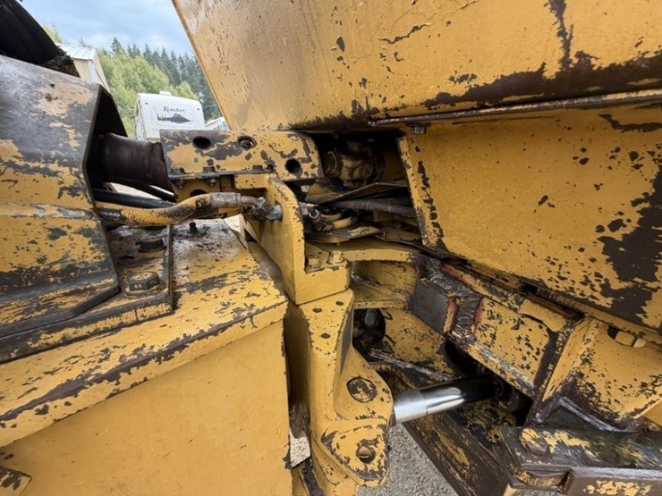 1994-caterpillar-518c-image-35