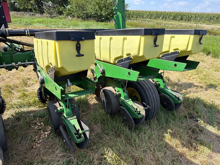 john-deere-1760-image-17