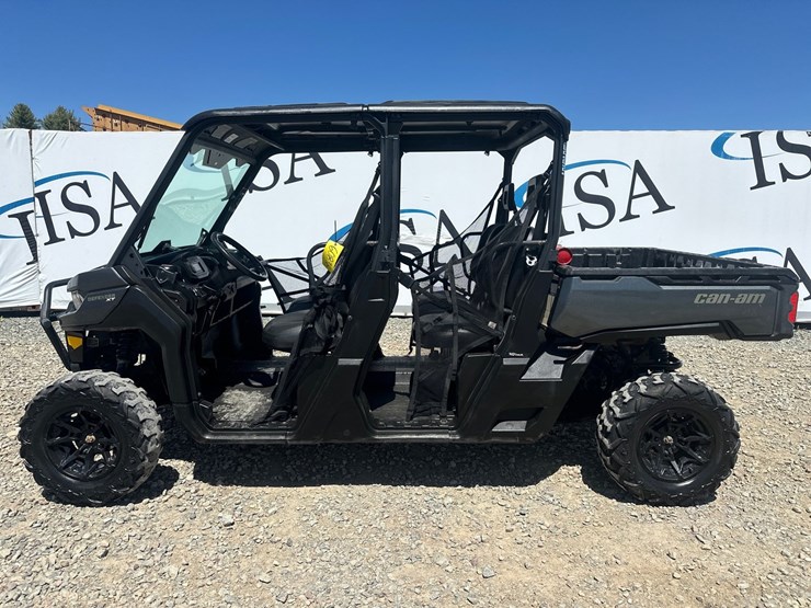 #5301-•-2022-canam-defender-xt-4x4-utv-image-2