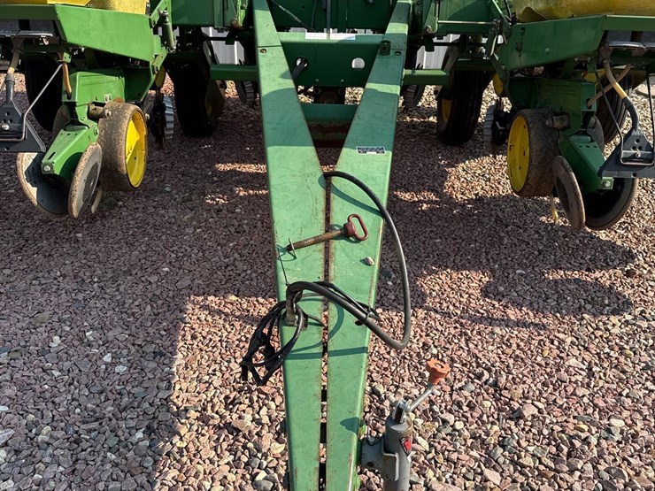 john-deere-7000-image-9