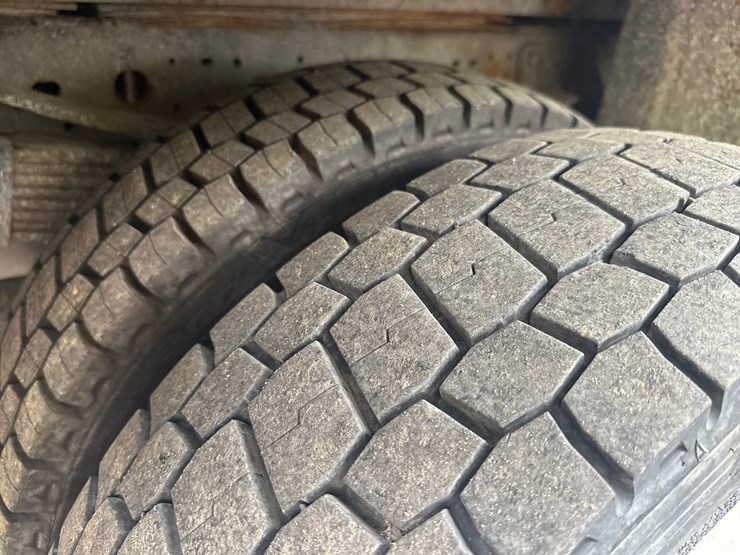 2007-ford-f550-image-55