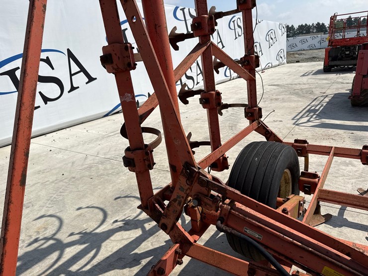 allis-chalmers-1300-image-16