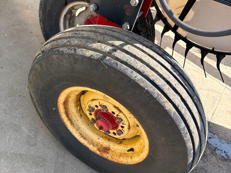 agco-5130-17-wheel-pull-type-rake—1-owner-image-18
