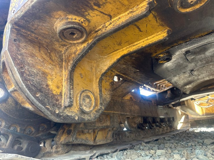caterpillar-d5c-xl-image-46
