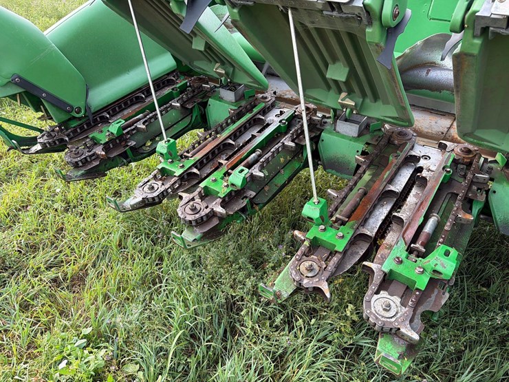 2009-john-deere-608c-image-16