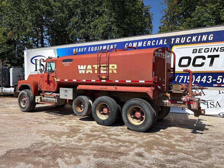 mack-rd690s-image-3