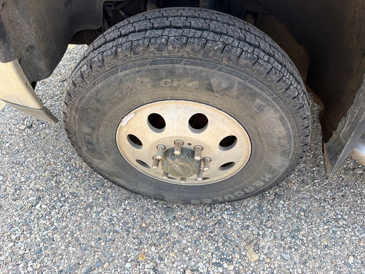 2001-chevrolet-k3500-image-20