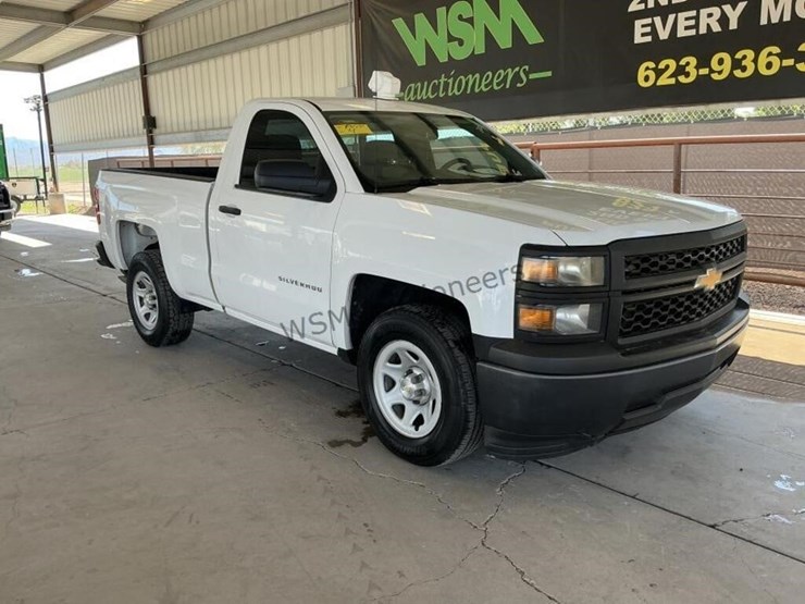 2015-chevrolet-silverado-1500-image-2