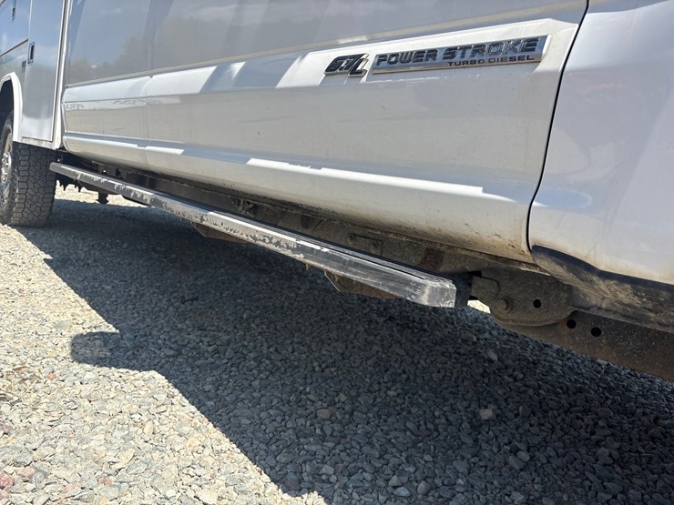 2017-ford-f350-image-22