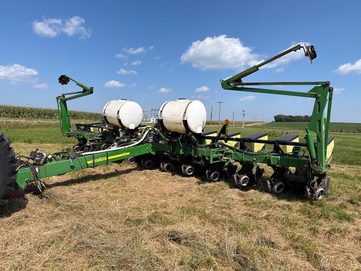 john-deere-1760-image-1