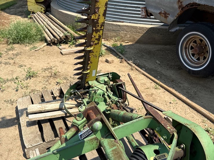 john-deere-350-image-16