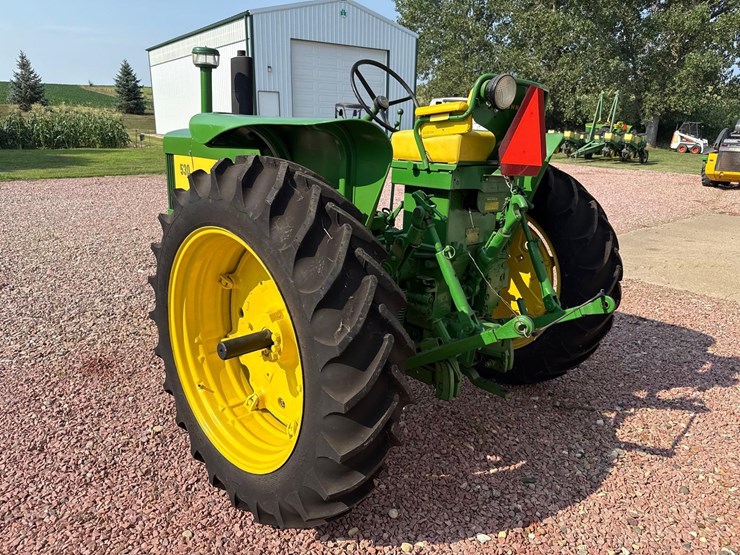 john-deere-530-image-4