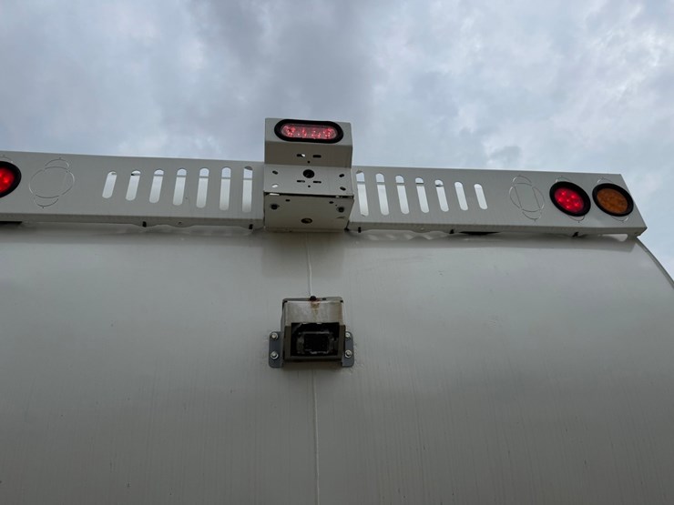 2015-mack-leu613-image-31
