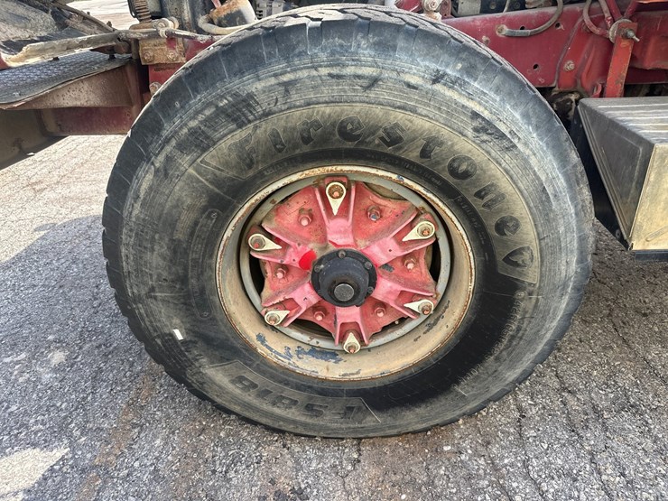 mack-rd690s-image-60