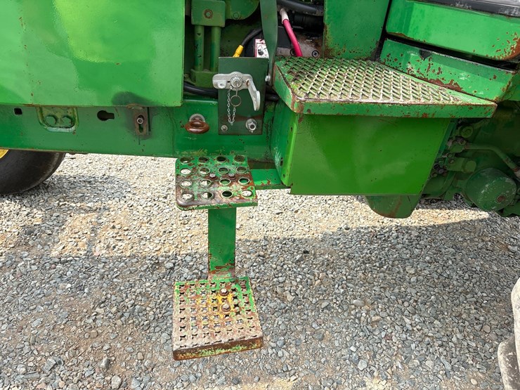 john-deere-4430-image-27