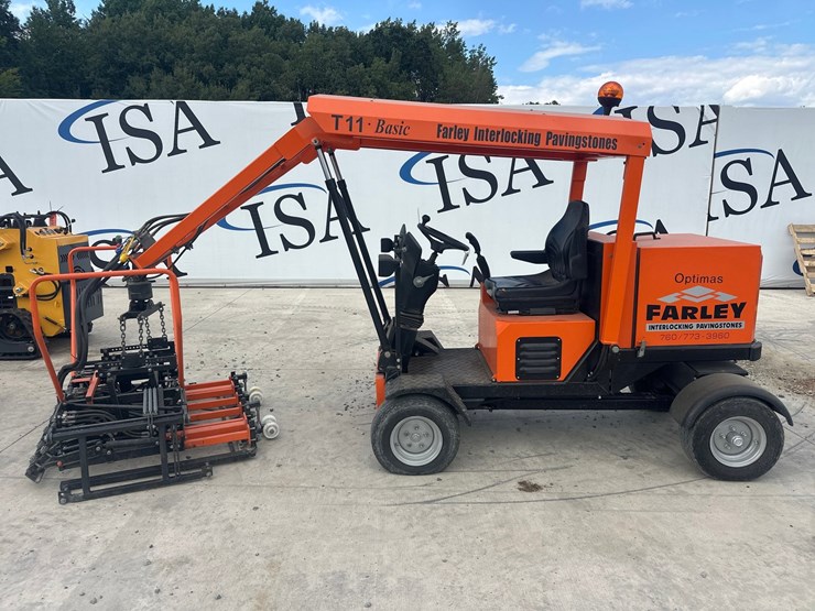 #61439-•-2013-optimas-t11-paver-laying-machine-image-2