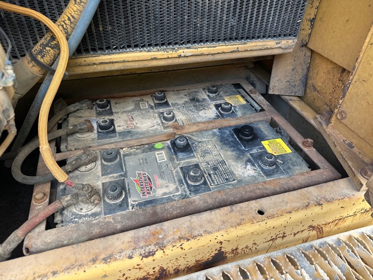 caterpillar-225d-lc-image-55
