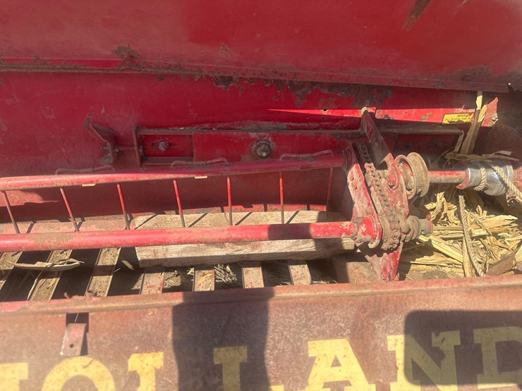 new-holland-280-image-5