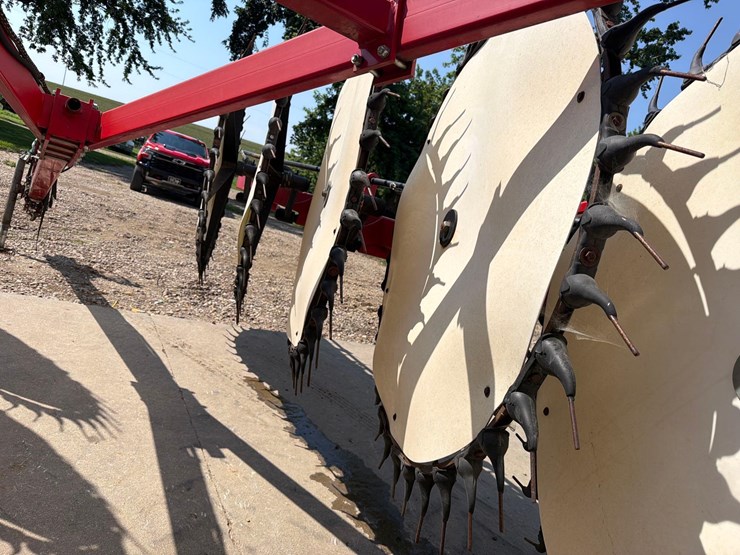 agco-5130-17-wheel-pull-type-rake—1-owner-image-27