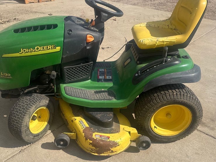 john-deere-l130-image-3