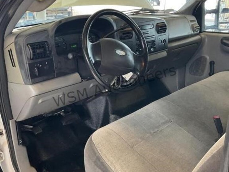 2006-ford-f250-image-25