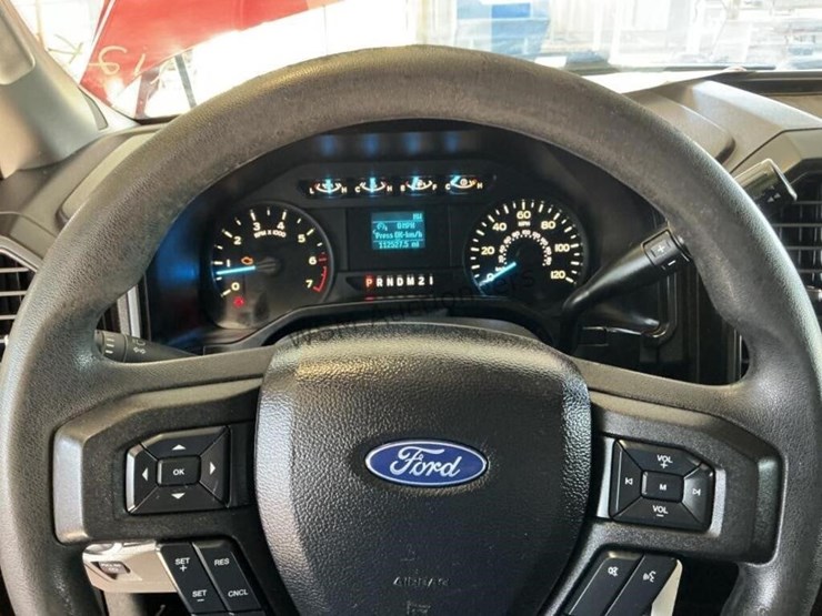 2017-ford-f150-image-16