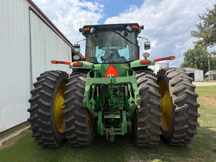 john-deere-8130-image-4