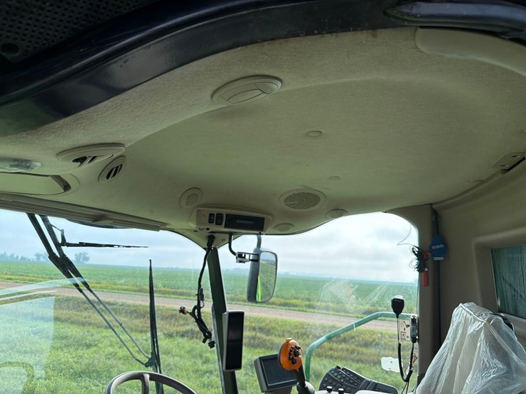 2013-john-deere-s660-image-69