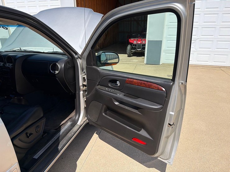 2005-gmc-1500-image-37