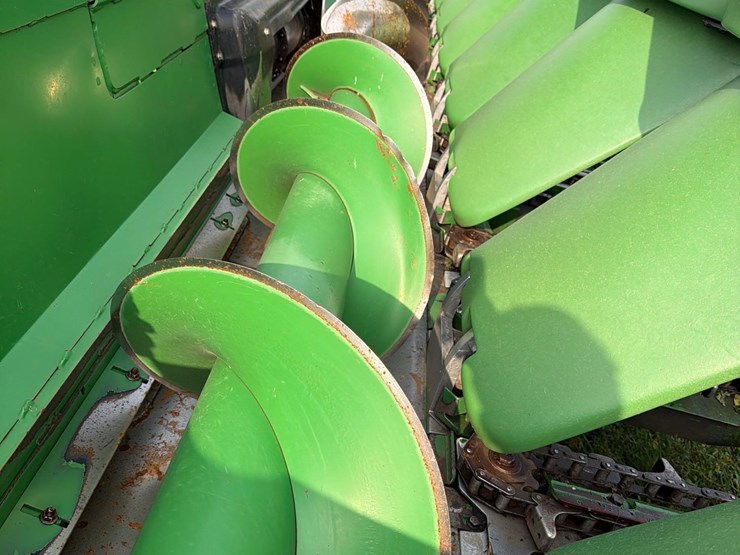 2009-john-deere-608c-image-23