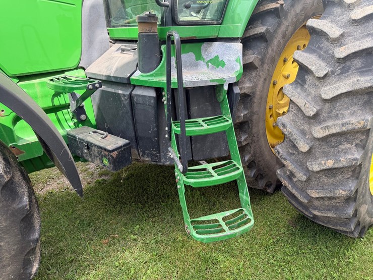 john-deere-8130-image-17