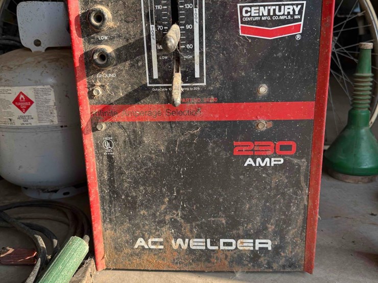 century-230-amp-stick-welder-image-6