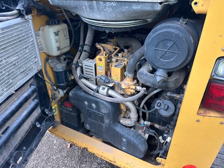 caterpillar-287d-image-37