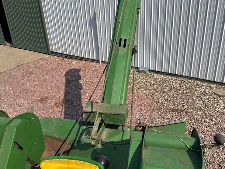 john-deere-630-image-42