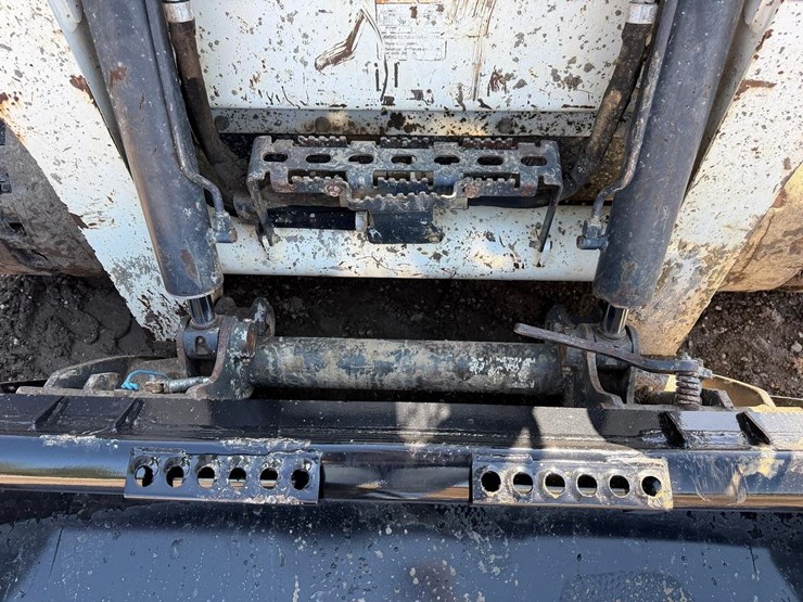 2017-bobcat-t770-image-10