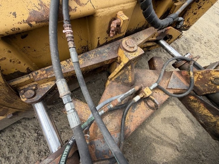 1994-caterpillar-518c-image-15