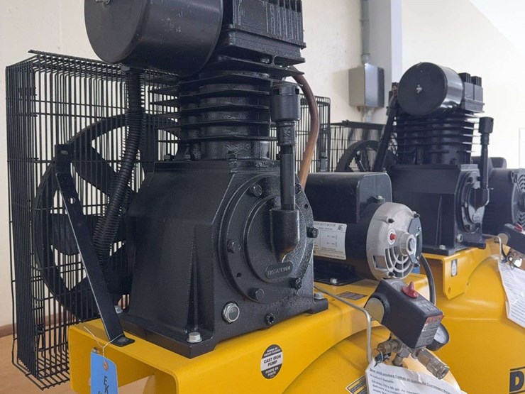 unused-dewalt-80-gallon-air-compressor-image-5