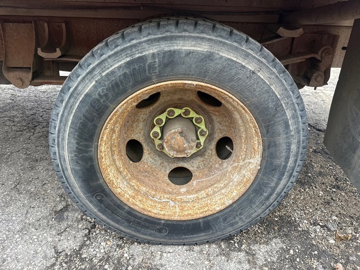 2000-gmc-3500-image-60