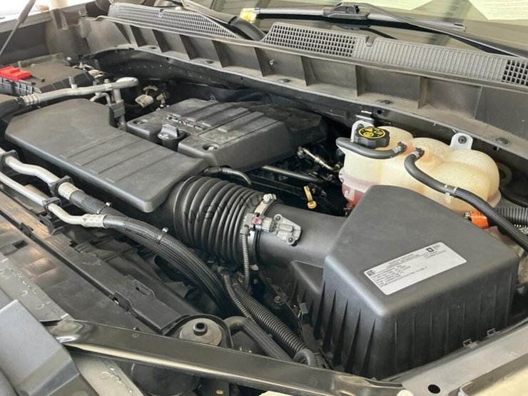 2020-chevrolet-silverado-1500-image-12