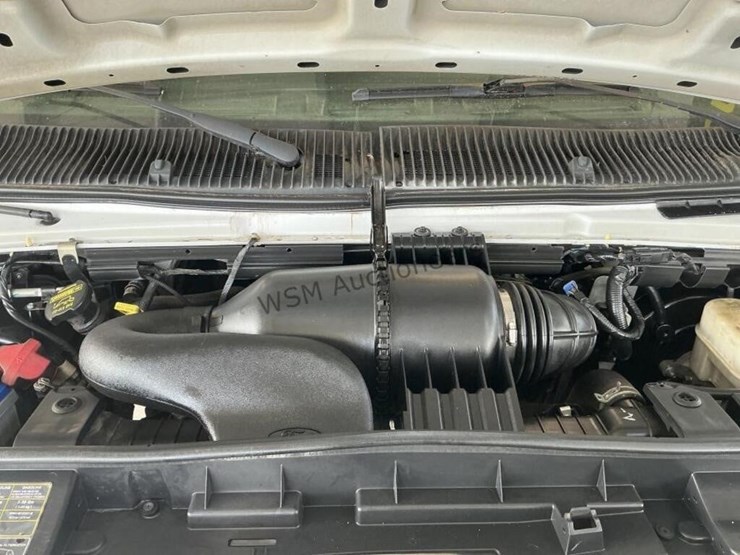 2009-ford-cargo-image-11