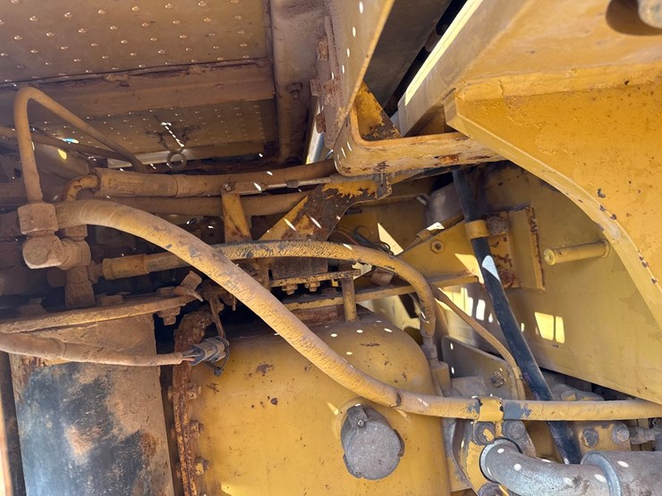caterpillar-980g-image-65