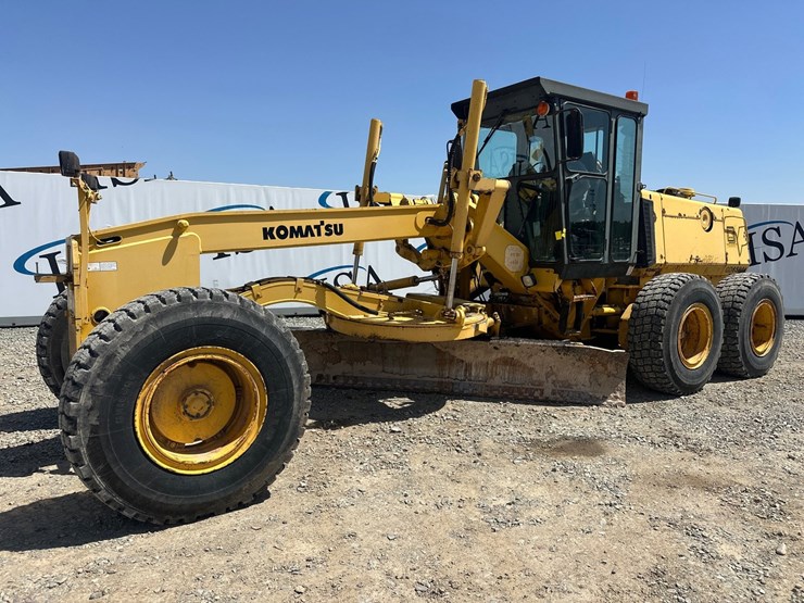 komatsu-gd650a-image-1