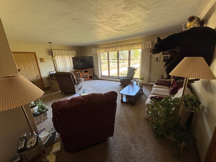 #60000-•-29.92-acre-farm-with-home,-barns-&-outbuildings-image-54